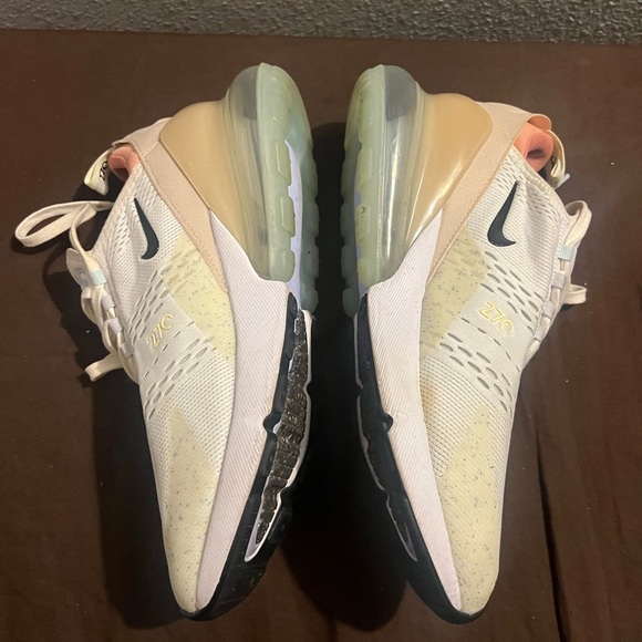 Nike Air Max 270 White Sanddrift men size 11.5 fit lady size 13 - Picture 2 of 9